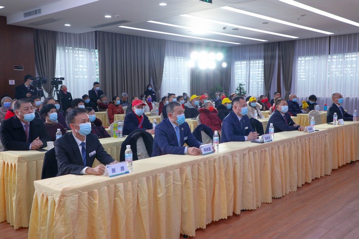感恩回馈 情暖严冬 ——星瑞集团举行阿勒泰生态羊肉赠送抽奖直播活动(图2) 感恩回馈 情暖严冬 ——星瑞集团举行阿勒泰生态羊肉赠送抽奖直播活动(图2)