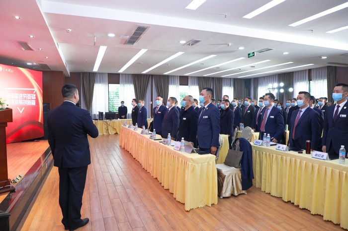 下好发展先手棋 蹄疾步稳开新局 ——星瑞集团2021年工作总结暨2022年区域负责人会议在蓉召开(图2)