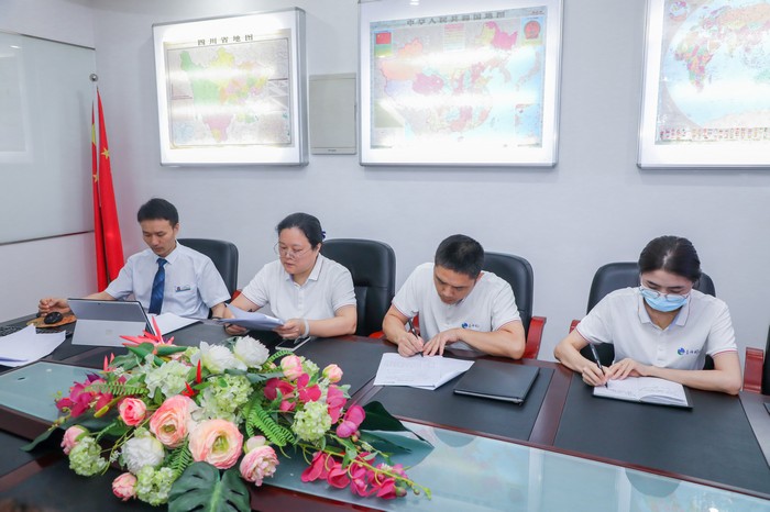 紫云之光科技有限公司召开半年工作总结会议(图3)