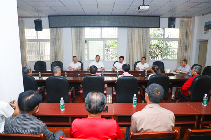军礼无言胜有声 ——星瑞集团慰问重庆市潼南区古溪镇退役老兵(图2)
