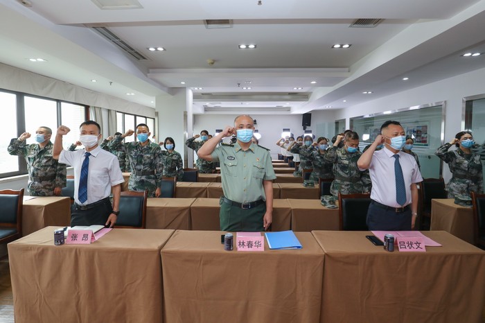 编组入列 无限荣光——星瑞集团举行民兵排成立仪式(图4)