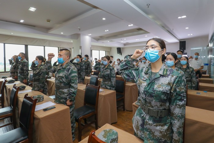 编组入列 无限荣光——星瑞集团举行民兵排成立仪式(图5)