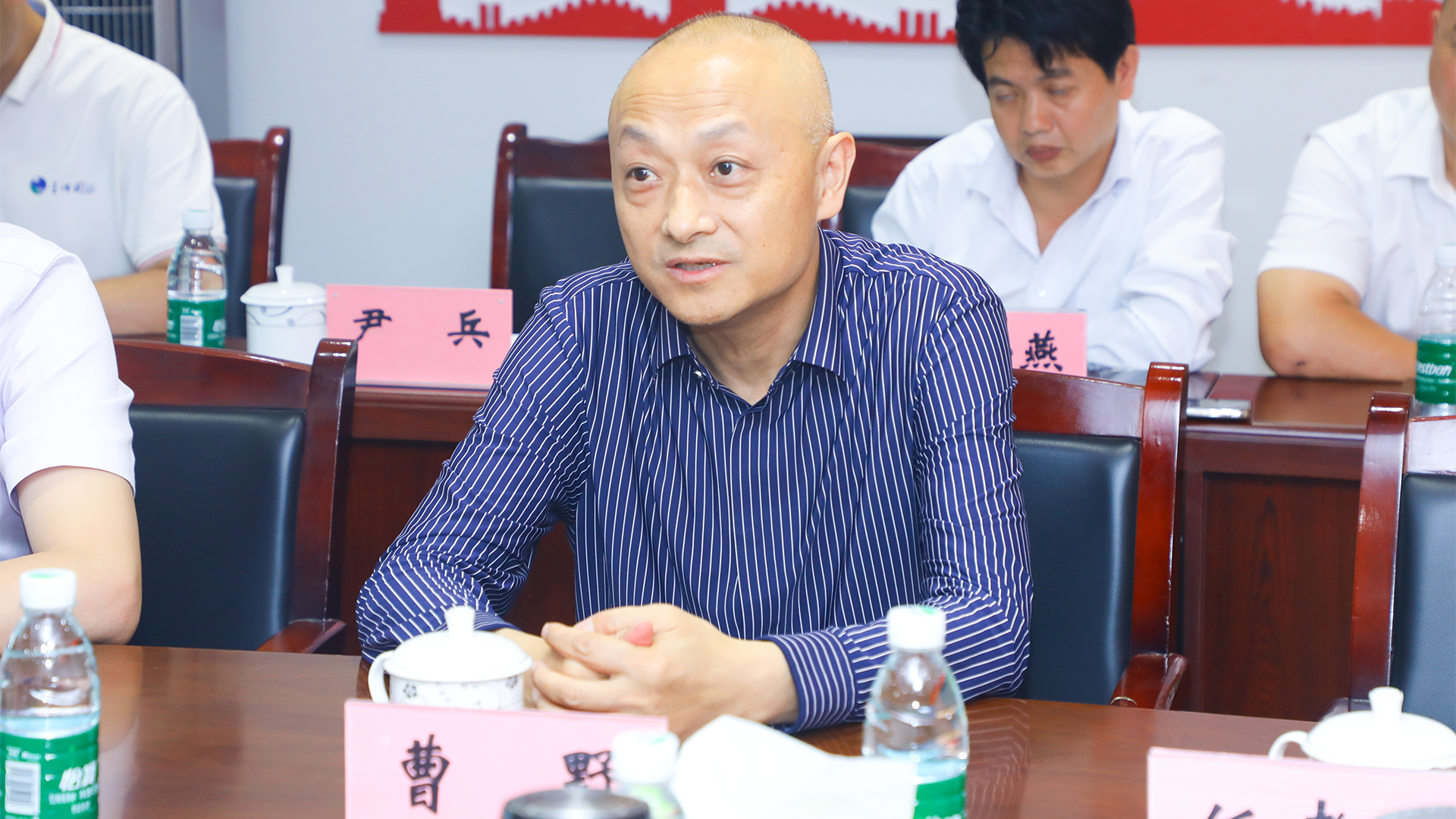 政企沟通“面对面” 共绘养老“同心圆” ——星瑞集团、寿而康养老服务有限公司与潼南区民政局就推进养老服务业高质量发展进行洽谈(图3)