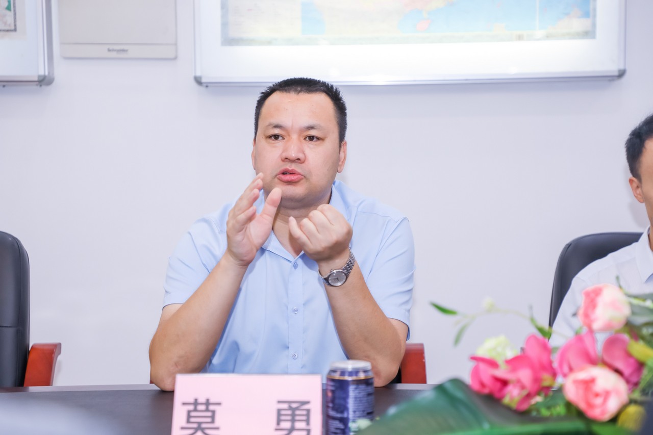 海尔集团小家电事业部、家庭医疗事业部代表到星瑞集团开展合作洽谈(图3)