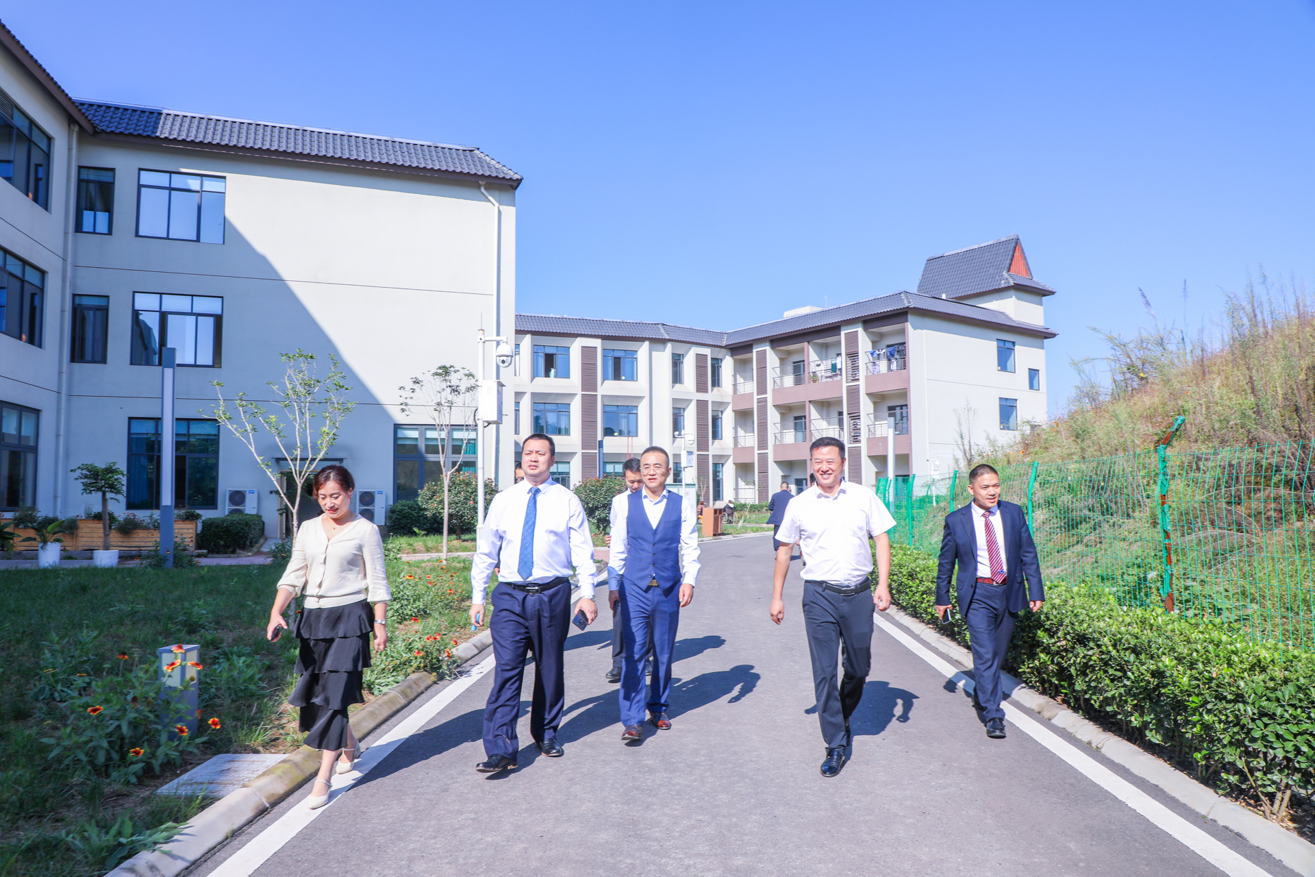 江苏省养老服务标杆企业、江苏省“敬老文明号”、全国“敬老文明号”——江苏悦心养老产业集团领导一行莅临星瑞集团考察交流(图13)