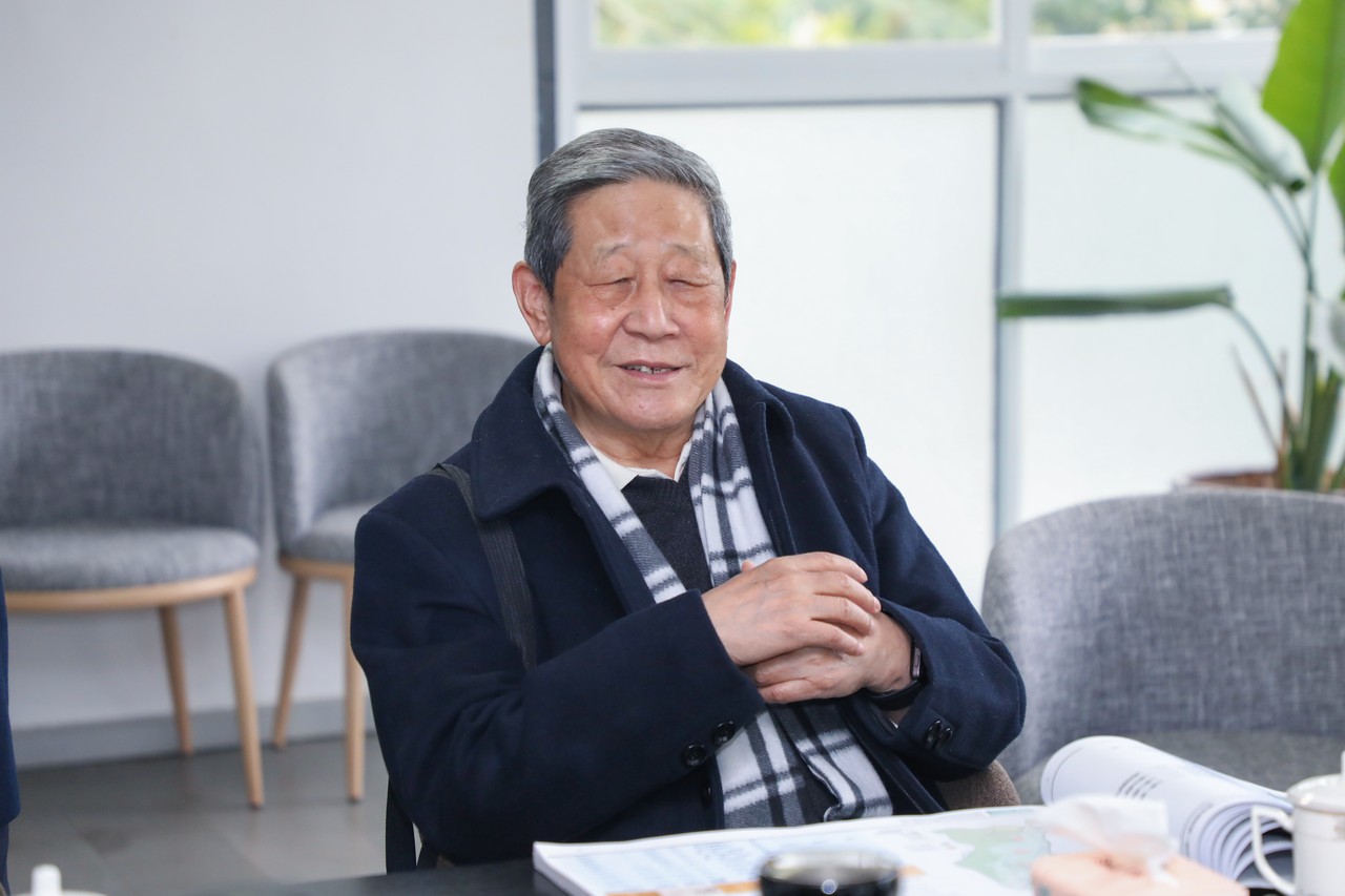 将军关怀 如沐春风 ——部分在蓉老将军莅临星瑞集团旗下成都万瑞国际健康养老中心参观指导(图5)