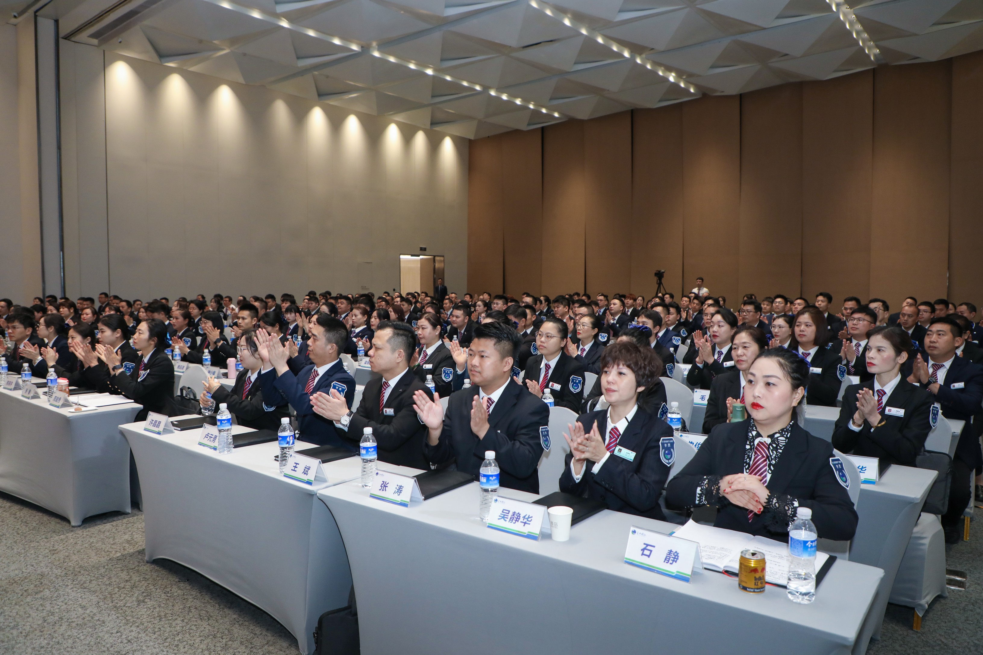 凝聚新力量 共创星辉煌——星瑞集团2024年首期储备店长专业技能培训结业典礼在星瑞墨林艺术酒店举行(图18)