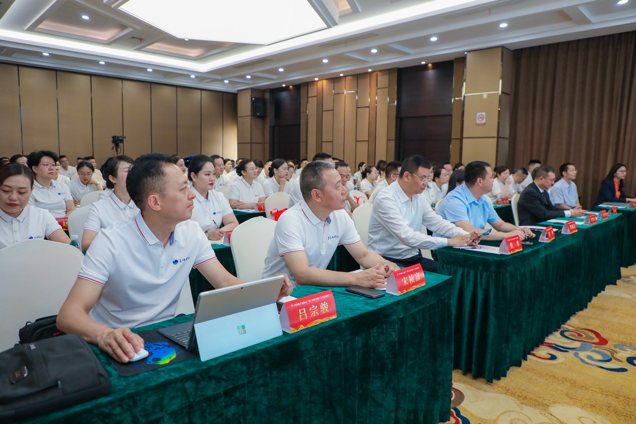 蜂业科普盛宴 解锁健康“蜜”码 ——中国蜂产品协会第三期蜂业科普推广专员培训在江苏泰州成功举办(图2)