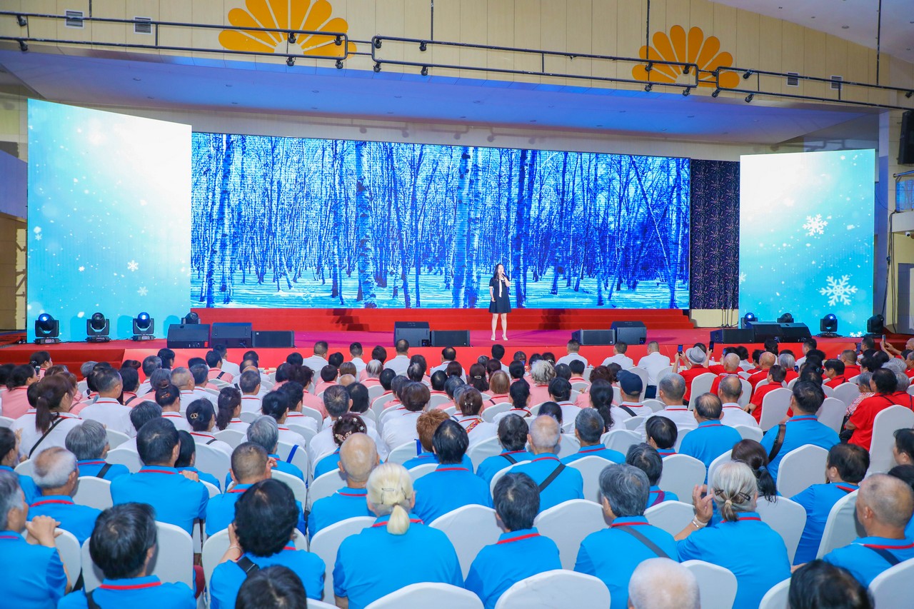 红歌献党庆华诞 矢志健康照初心 ——星瑞集团2024年庆“七·一”主题歌咏活动在新都盛大举行(图12)