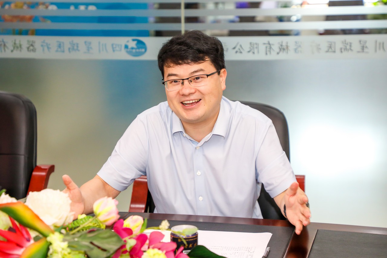 贵阳市人民政府驻重庆（成都）办事处领导一行莅临星瑞集团考察交流(图3)