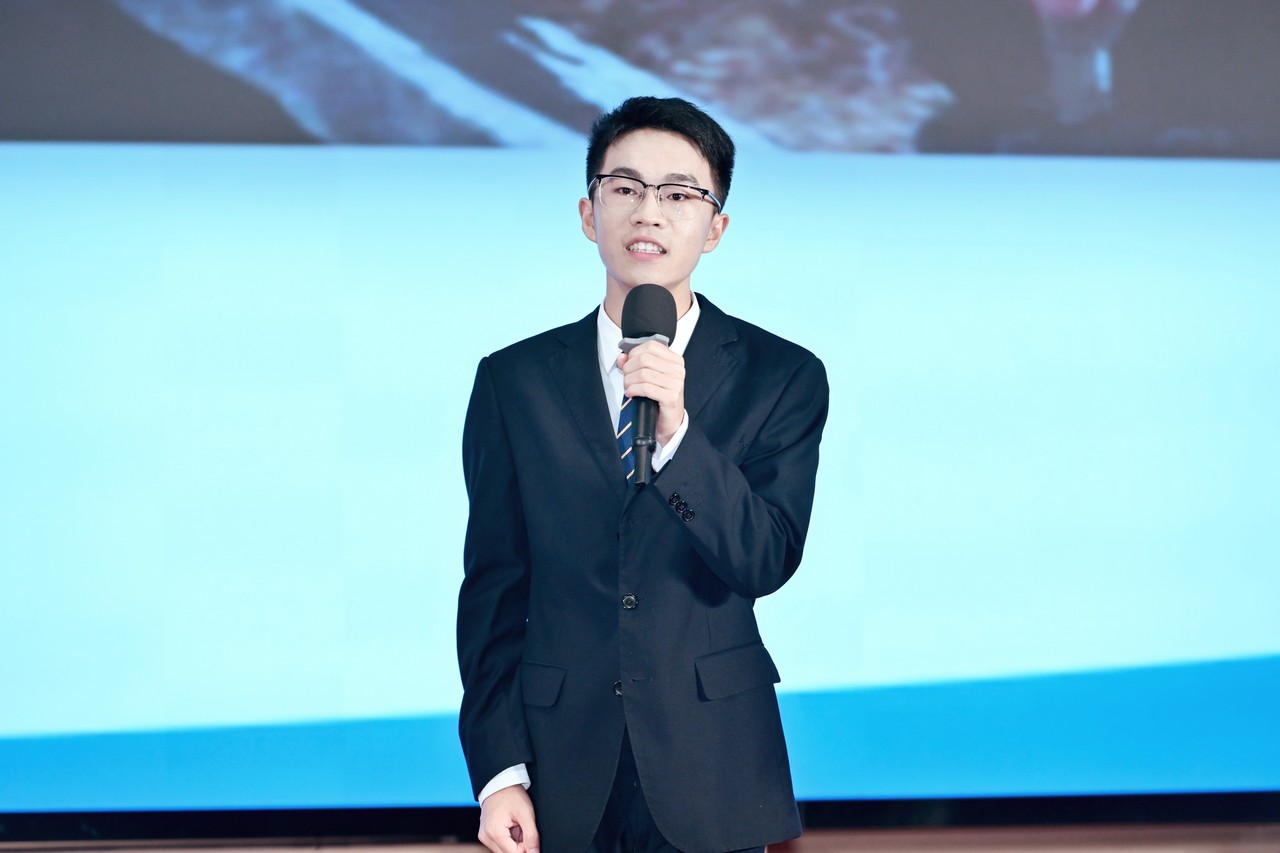 “强国有我·逐梦未来”2024年成都市校园国防教育暨红色宣讲员大赛颁奖典礼在成都星瑞墨林艺术酒店成功举行(图18)