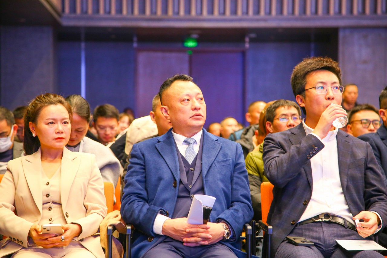 吕状文董事长应邀出席成都市首届“戎品集”军创、拥军企业项目推介暨专场招聘活动并作主题分享(图3)