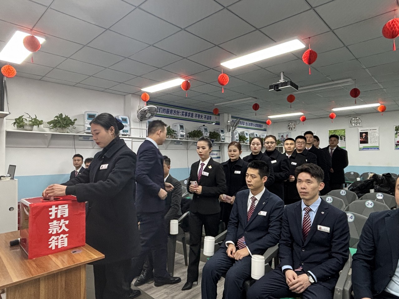 心系筠连 共渡难关——星瑞宜宾区域团队驰援四川宜宾筠连“2·8”山体滑坡灾区群众(图3)