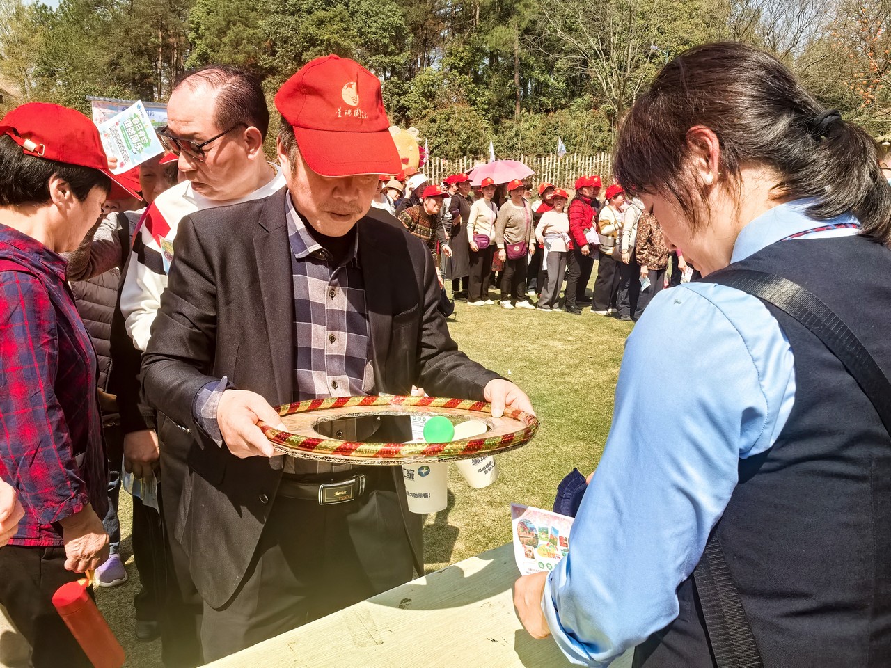 春日有约 银龄同乐 ——星瑞集团2025年千人踏青游活动（第五季）湖南长沙站盛大举行(图12)