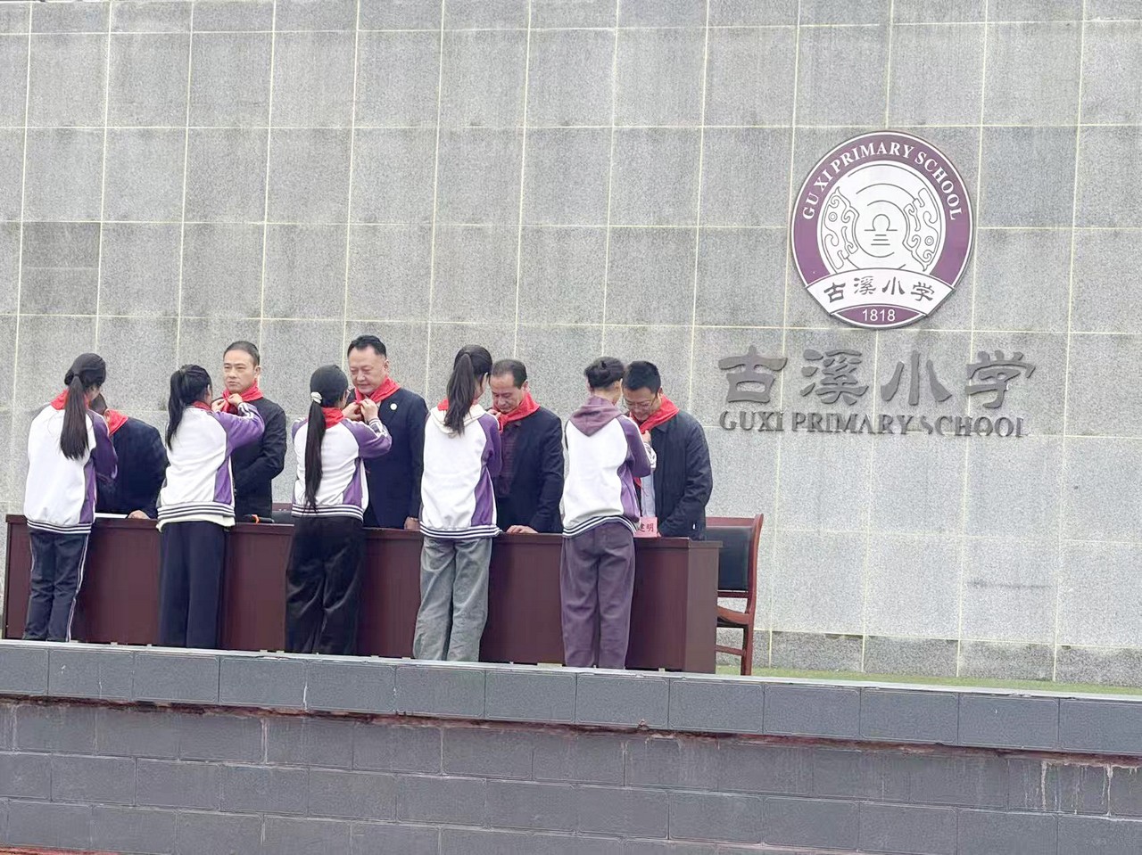 情系母校 点亮未来——星瑞集团捐赠LED显示屏助力古溪小学教育信息化发展(图3) 情系母校 点亮未来——星瑞集团捐赠LED显示屏助力古溪小学教育信息化发展(图3)