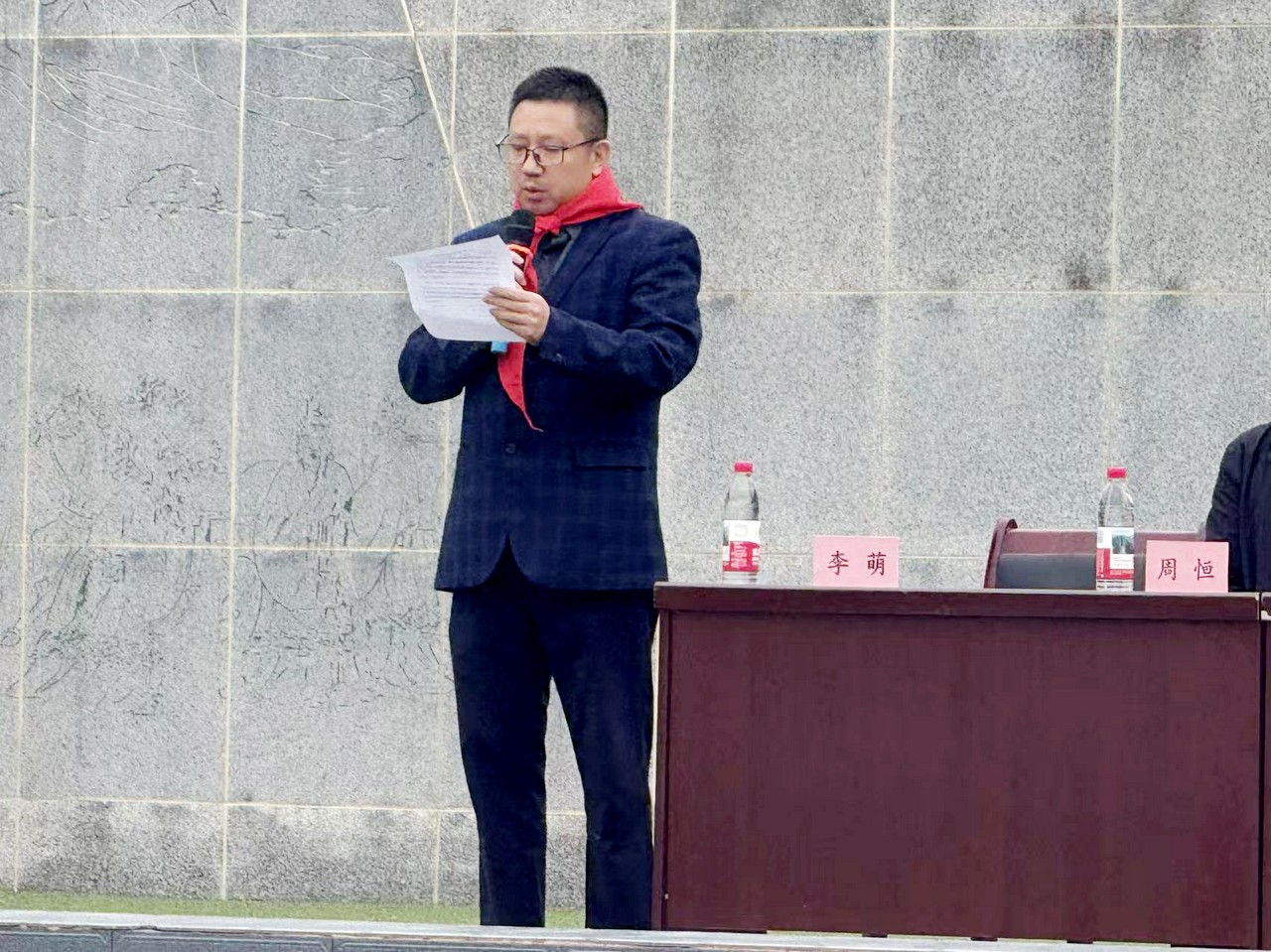 情系母校 点亮未来——星瑞集团捐赠LED显示屏助力古溪小学教育信息化发展(图4) 情系母校 点亮未来——星瑞集团捐赠LED显示屏助力古溪小学教育信息化发展(图4)