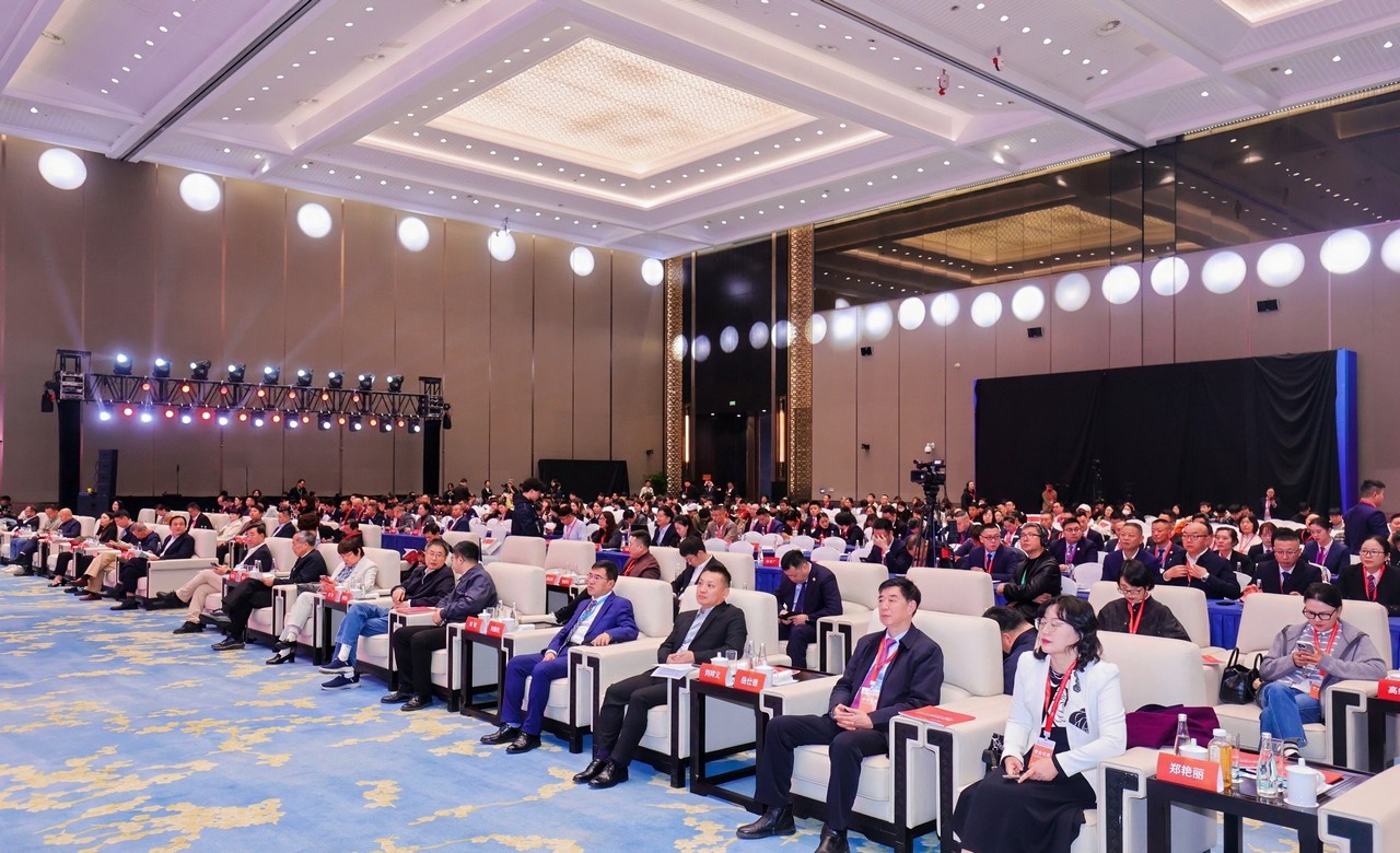 2025骨骼健康钙营养创新论坛在浙江杭州国际博览中心举行(图2)
