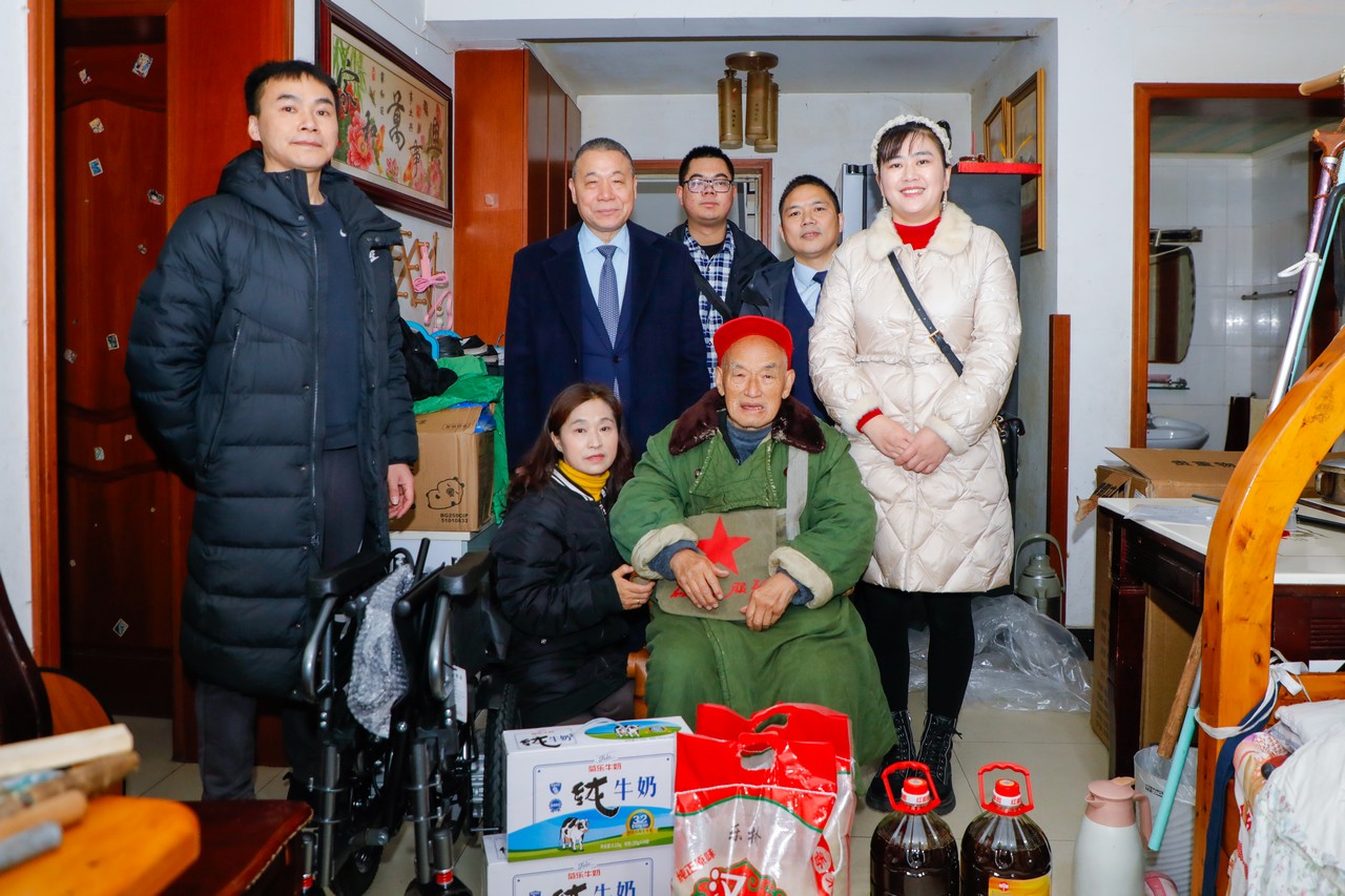 寒冬送温暖 真情暖兵心——开元ky棋8924参与成都高新区“战旗飘扬·老兵帮扶”特别行动(图11)