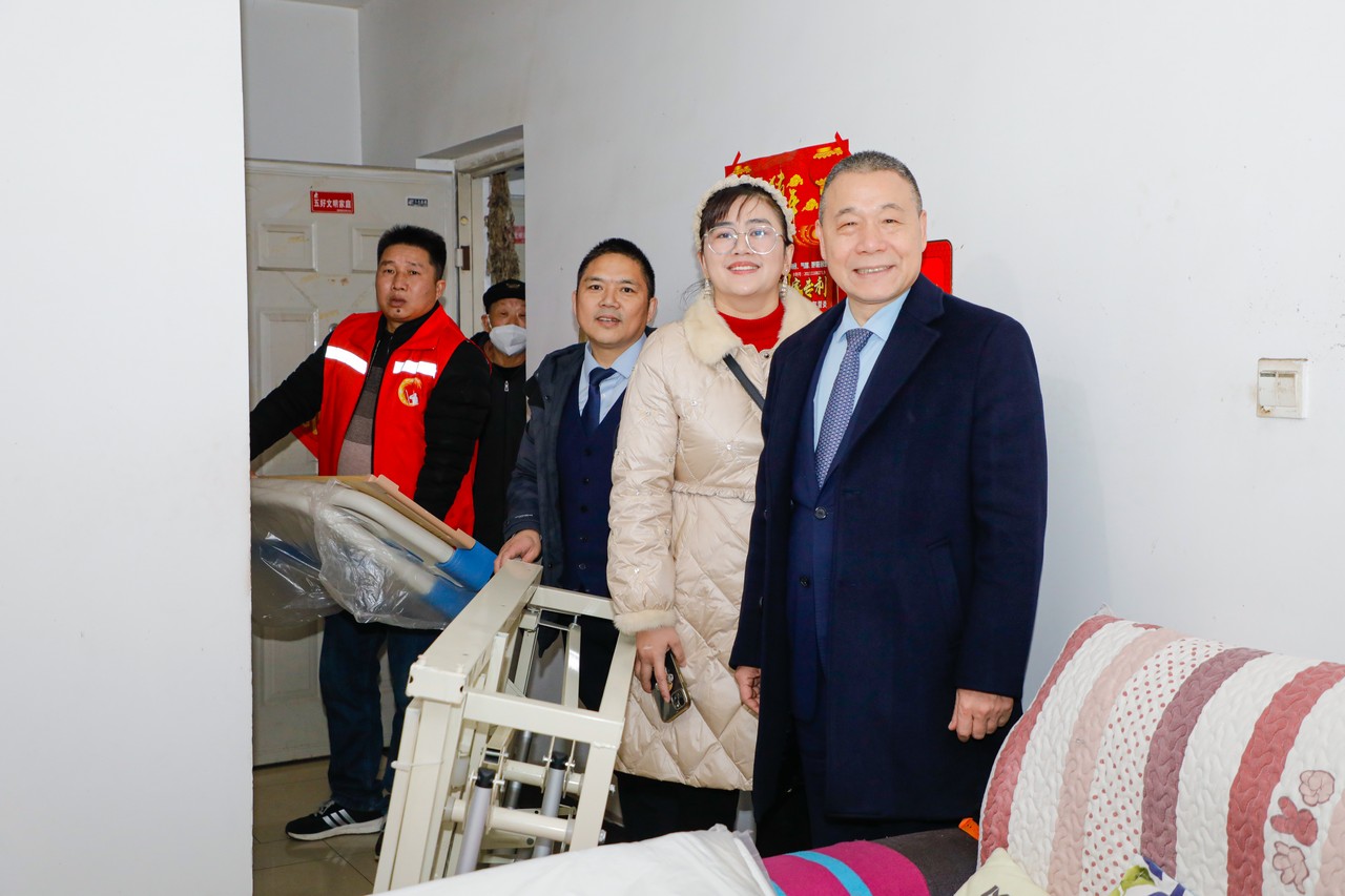 寒冬送温暖 真情暖兵心——开元ky棋8924参与成都高新区“战旗飘扬·老兵帮扶”特别行动(图9)