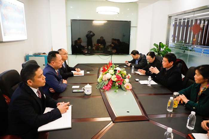 安徽芜湖三山经济开发区领导莅临星瑞集团考察(图2)