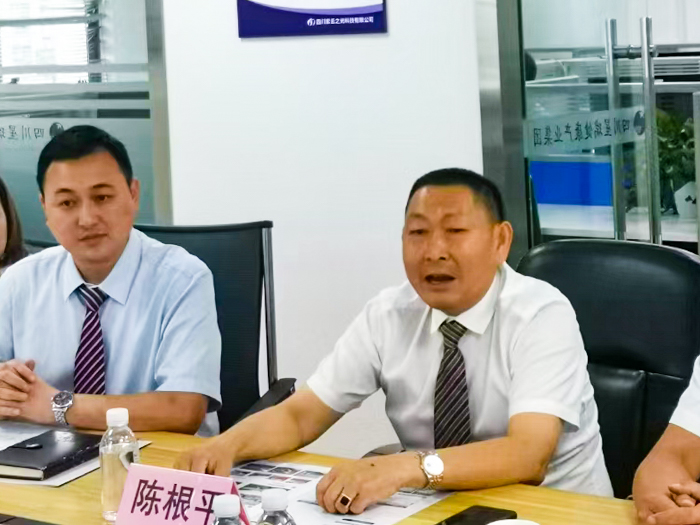 凉山州市场监督管理局领导莅临星瑞集团旗下四川紫云之光科技有限公司考察(图7)