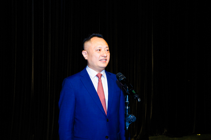 兵心永铸 时代情怀 ——星瑞集团首部话剧《独生子当兵》成功首演(图7)