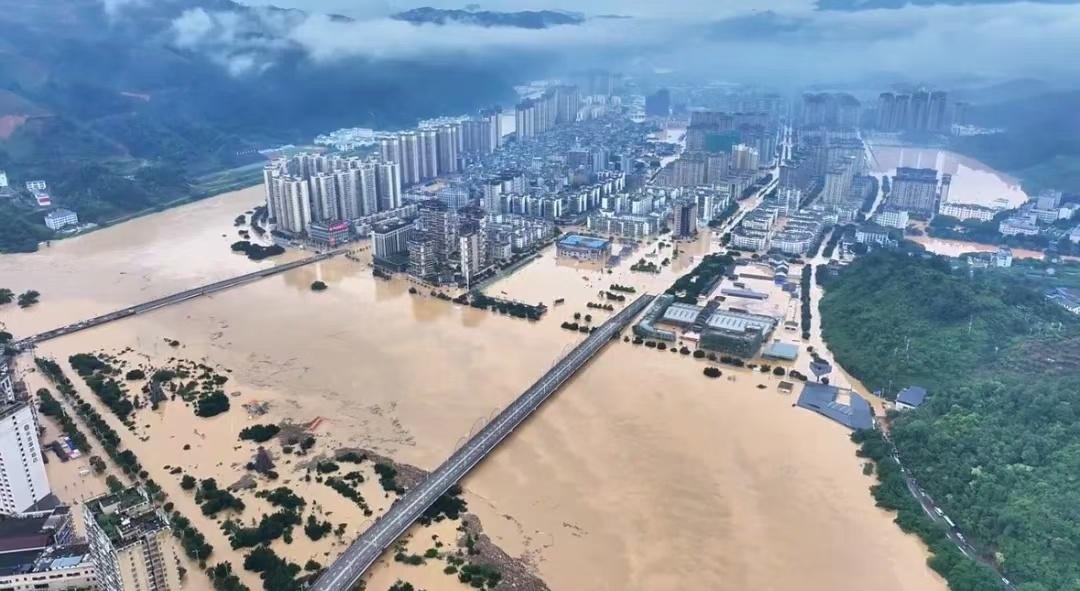 星瑞集团贵州团队驰援榕江特大洪灾(图1)