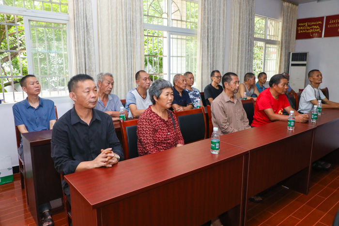 军礼无言胜有声 ——星瑞集团慰问重庆市潼南区古溪镇退役老兵(图4)
