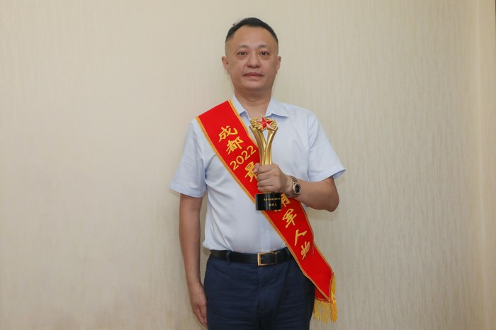 吕状文被授予“最美拥军人物”称号(图6)
