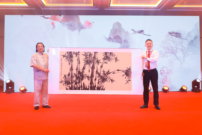 踔厉奋发谋发展 接续奋进再扬帆 ——吕状文董事长连任四川省重庆商会会长(图28)
