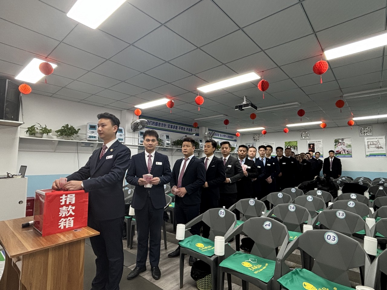 心系筠连 共渡难关——星瑞宜宾区域团队驰援四川宜宾筠连“2·8”山体滑坡灾区群众